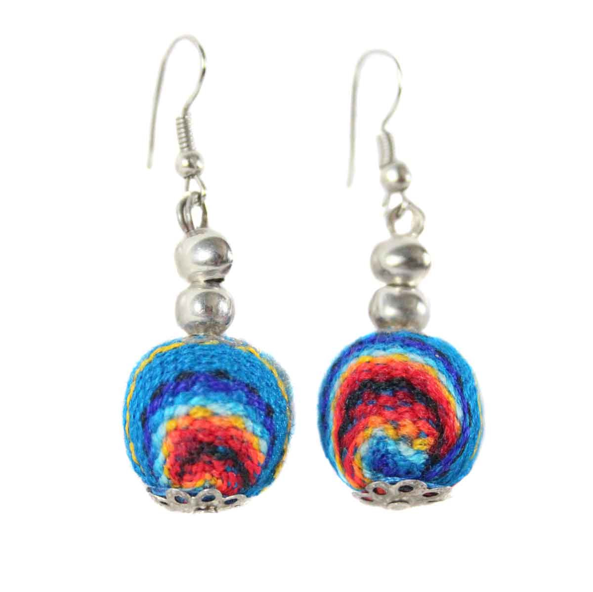 Inka-Products-Boucles d'Oreilles Tissu Traditionnel Péruvien-Pendantes Boules Turquoise