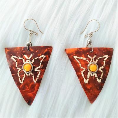 Inka-Products-Boucles d'oreilles péruviennes - Taille Moyenne-Triangle Géométrique Coconut