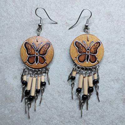 Inka-Products-Boucles d'Oreilles Longues Péruviennes - Maté Gravée-Gravure Papillon/Franges de Bambou et Graines