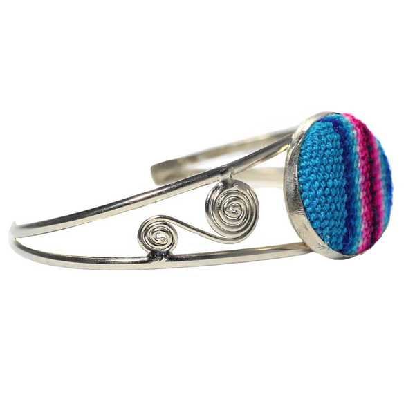 Bracelet en Métal Argenté Péruvien Tissu Traditionnel Andin Bleu Ciel - Inka Products