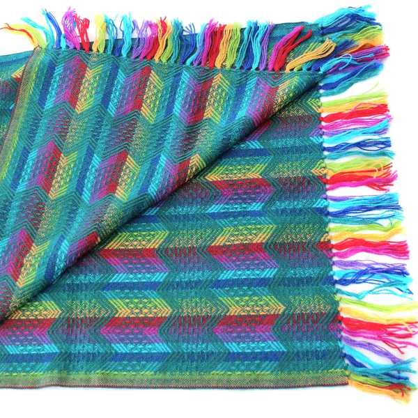 Châle SAYTU Vert motifs ethniques - Inka Products