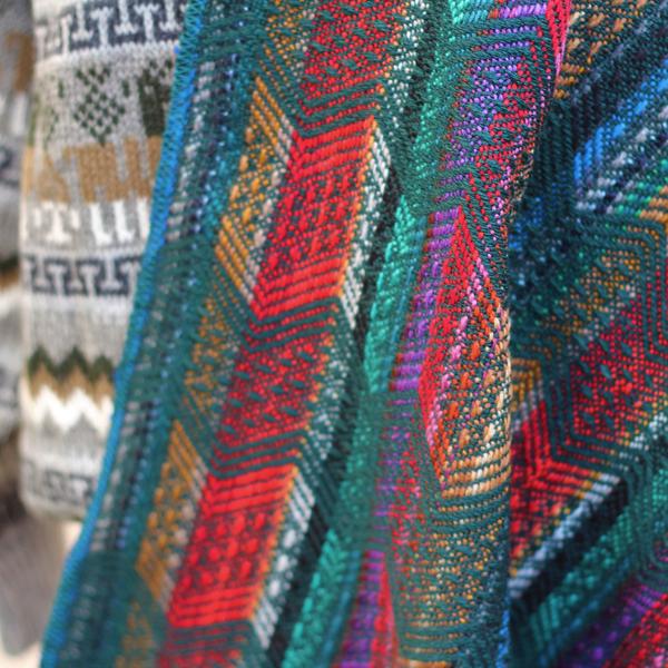 Écharpe Péruvienne SAYTU Alpaga Motifs Ethniques - Inka Products