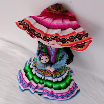 Muñeca Peruana Cholita Bebé en Manto tradicional Peruano - Inka Products