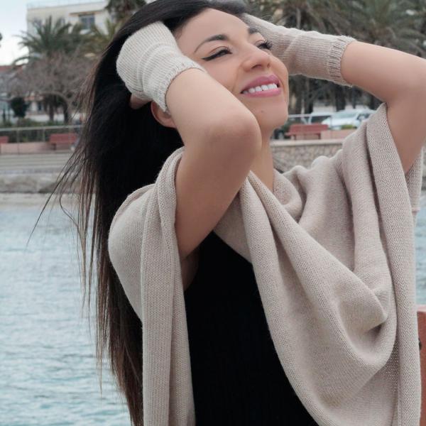 Poncho Femme Tricoté en 100% Alpaga Carré - Inka Products