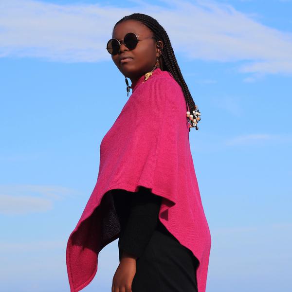 Poncho Femme Tricoté en Alpaga Carré - Inka Products