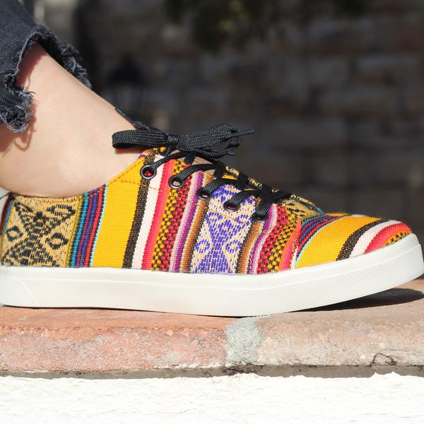 Sneakers Baskets Basses Les îles d'Uros Tissu Péruvien Motif Ethniques Homme-Femme - Inka Products